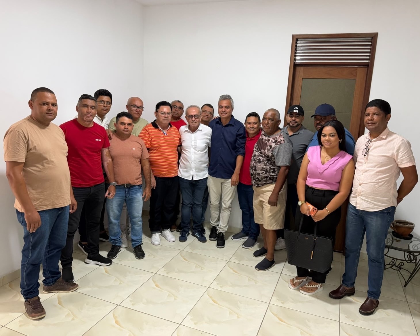 Grupo de oposição de Salgado de São Félix anuncia apoio à candidatura de Cícero Lucena